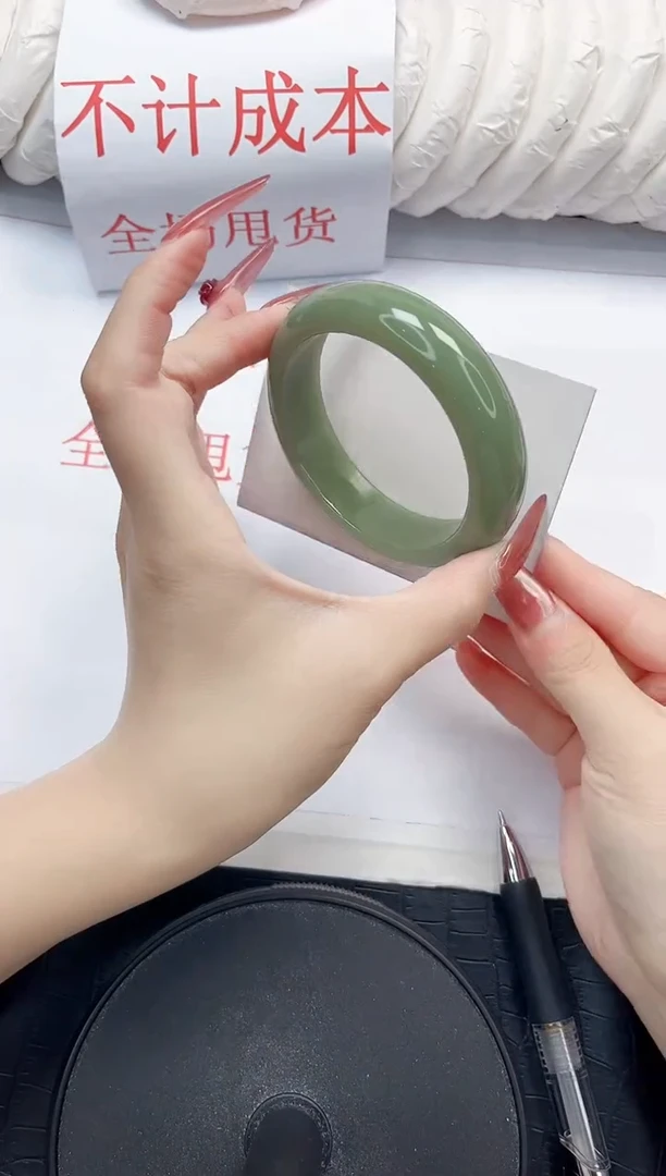 石英质玉手镯未镶嵌158-58