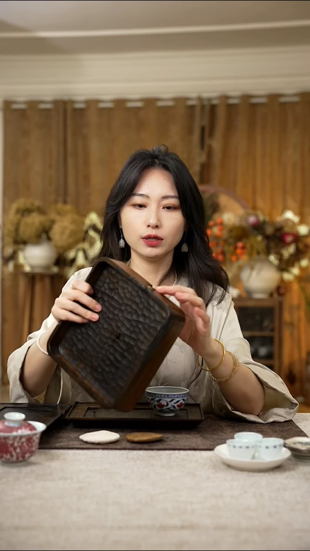 /A55老株木大漆壶承-正方