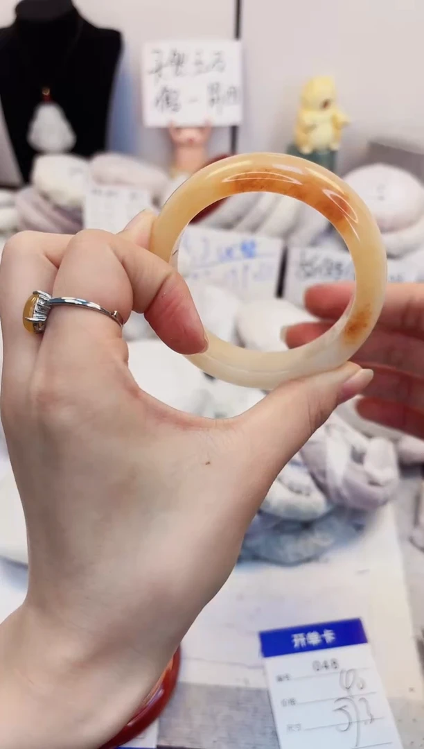 【闪购商品】石英质玉手镯未镶嵌48-财气镯-圈口57
