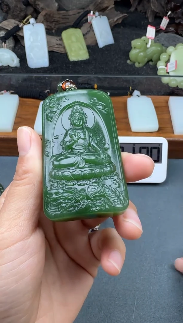 颈饰未镶嵌和田玉2