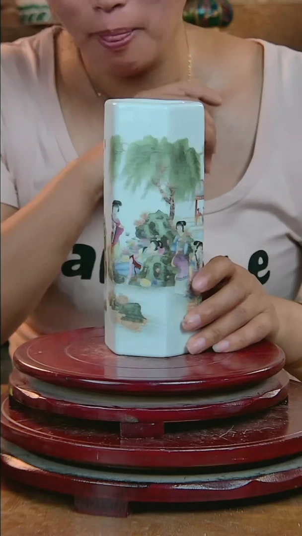 摆件景德镇高温手工笔筒