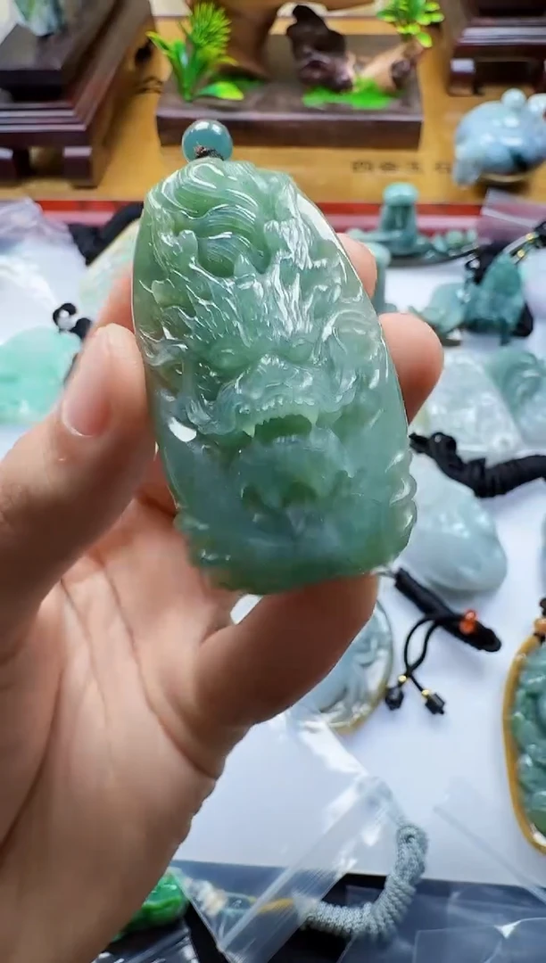 吊坠(不含链)未镶嵌翡翠1