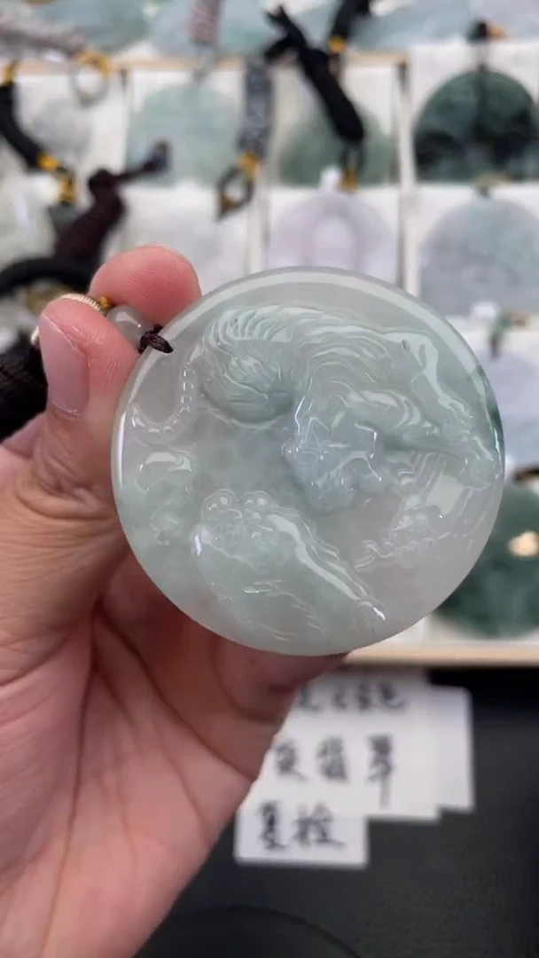 颈饰未镶嵌翡翠天然缅甸翡翠A货199