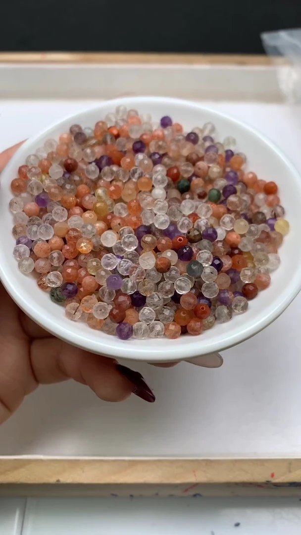 未镶嵌珠宝半成品水晶B660 彩 超 七切面4mm25个10元