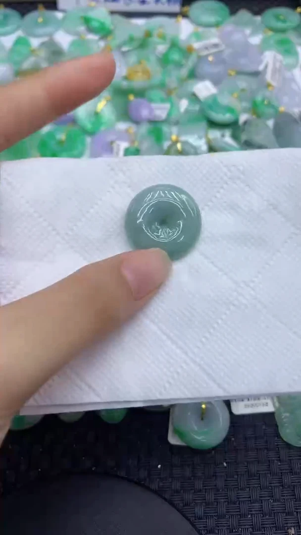 颈饰未镶嵌翡翠天然缅甸A货翡翠