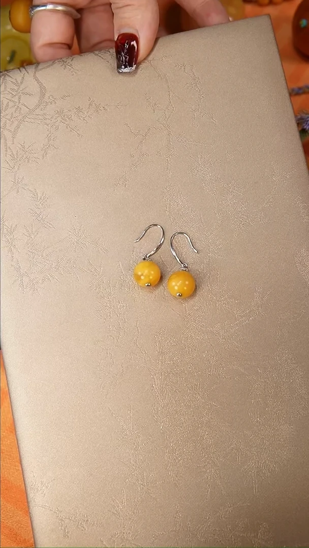 【闪购商品】琥珀耳饰银S925镶嵌耳饰