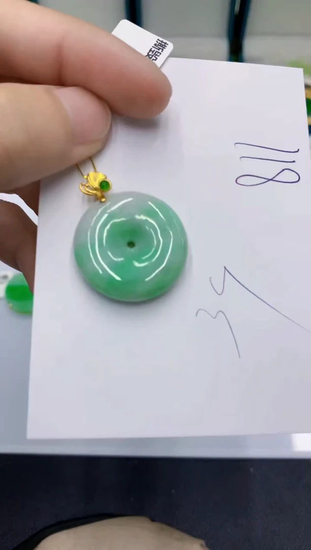 颈饰未镶嵌翡翠翡翠