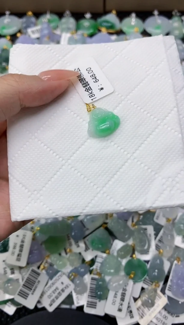 颈饰18K金镶嵌翡翠11111111111