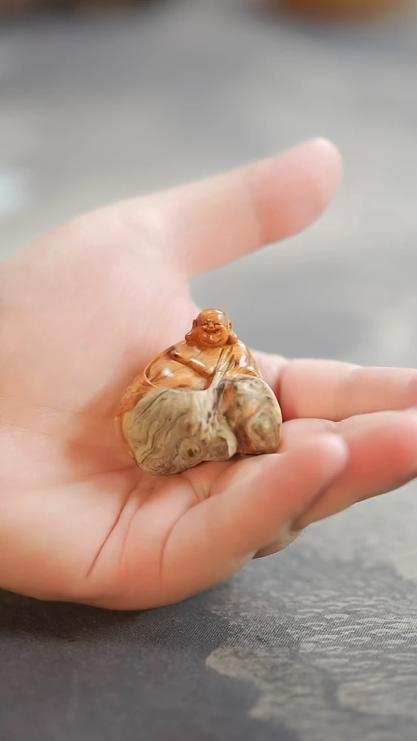 柏木（崖柏）359陈化黑油料巧雕弥勒把玩