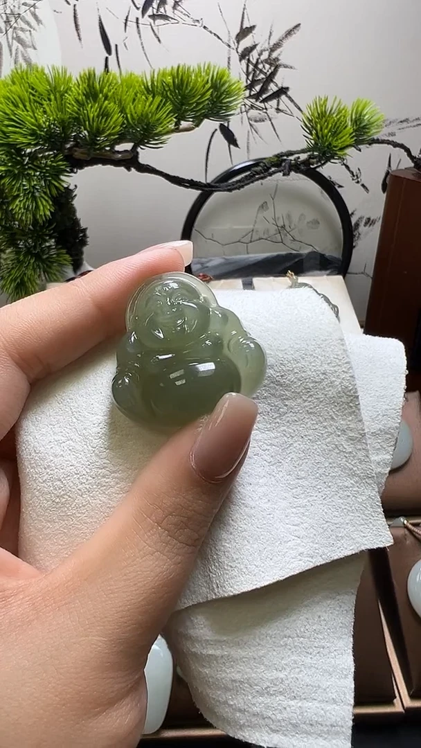颈饰未镶嵌和田玉砚*吊坠