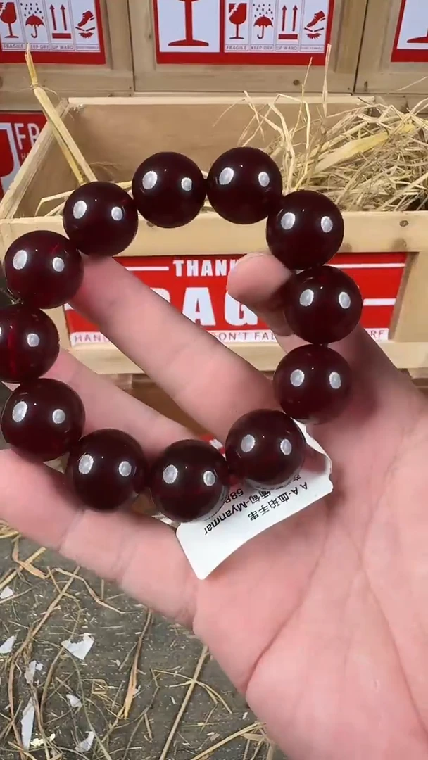 吊坠菩提根/象牙果血泊
