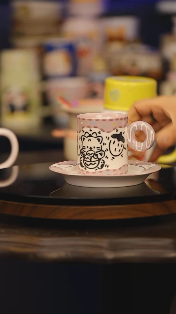 【闪购商品】摆件景德镇釉下彩绘设计师款式陶瓷