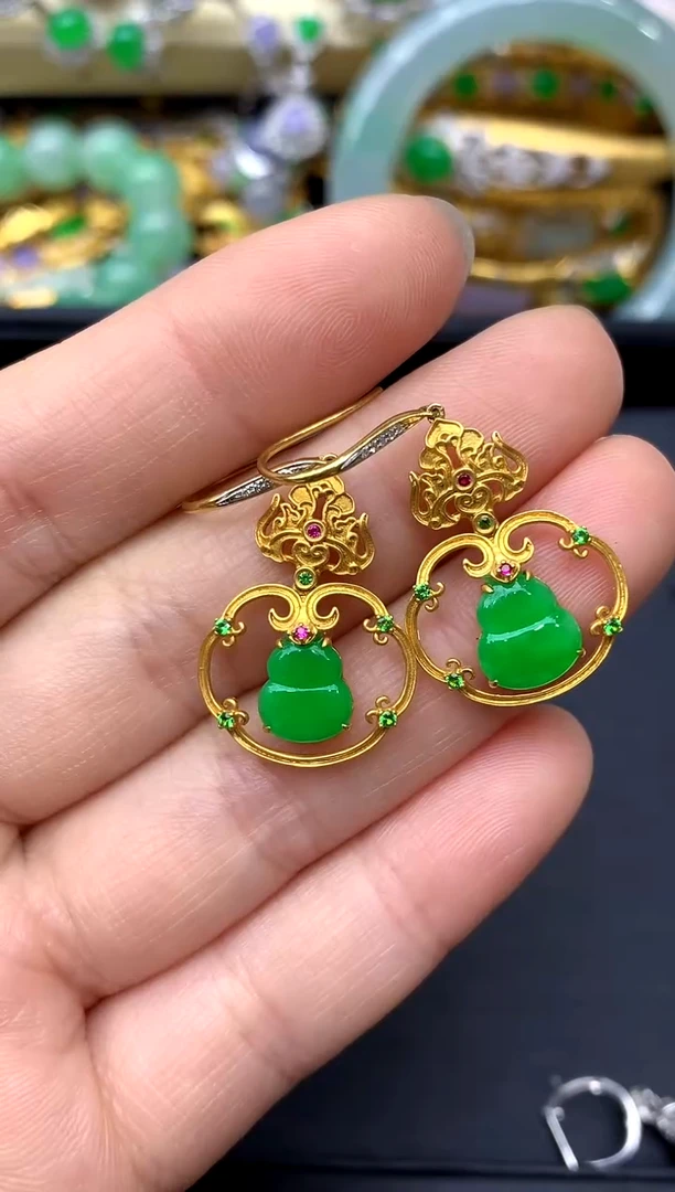 18K金镶嵌翡翠耳饰498 -中国好珍宝