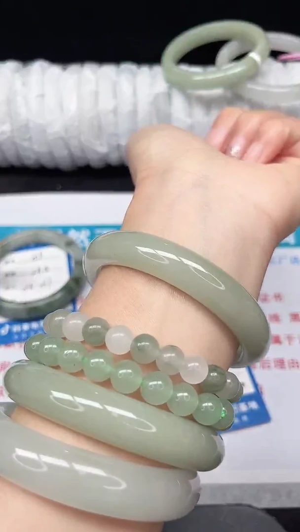 未镶嵌手镯石英质玉56-56/57