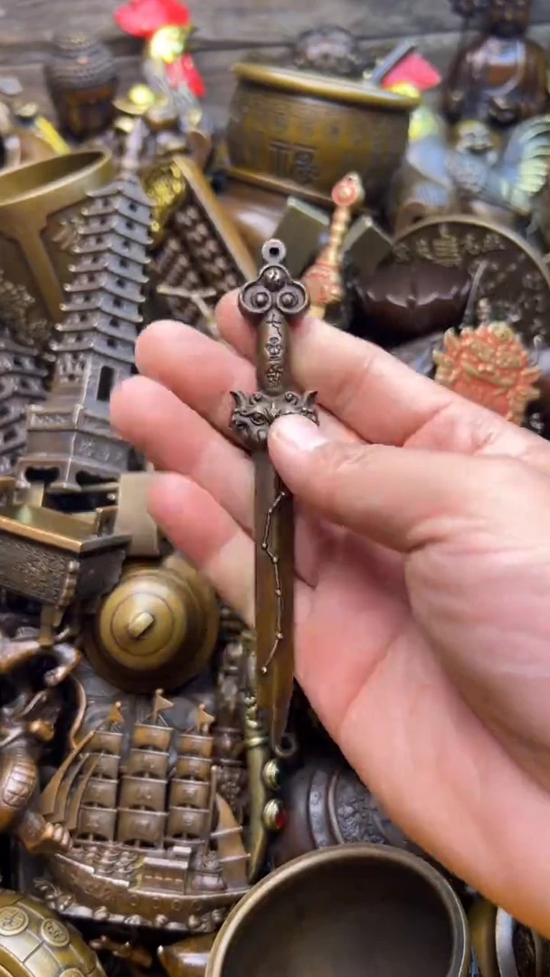 精美铜器，点击下单