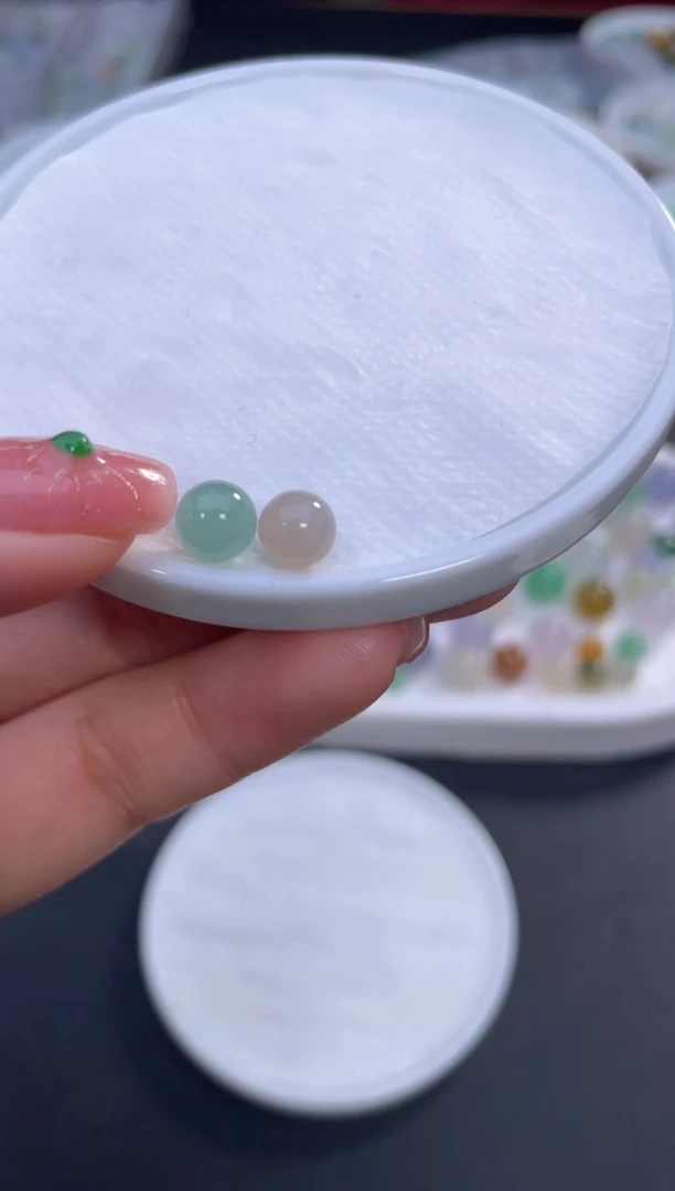 颈饰未镶嵌翡翠余**安啊A309116