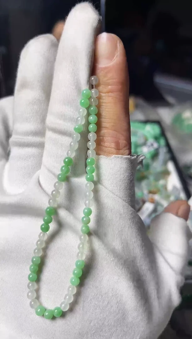散珠翡翠翡翠手串卡4
