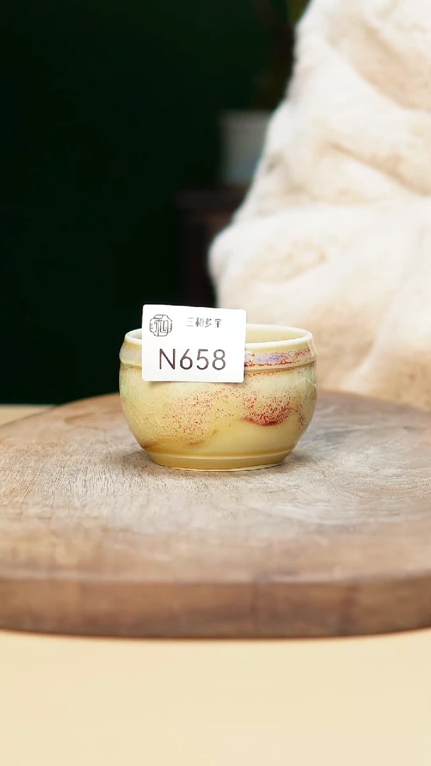 钧瓷作品—郑郑—鸡油黄简包—658