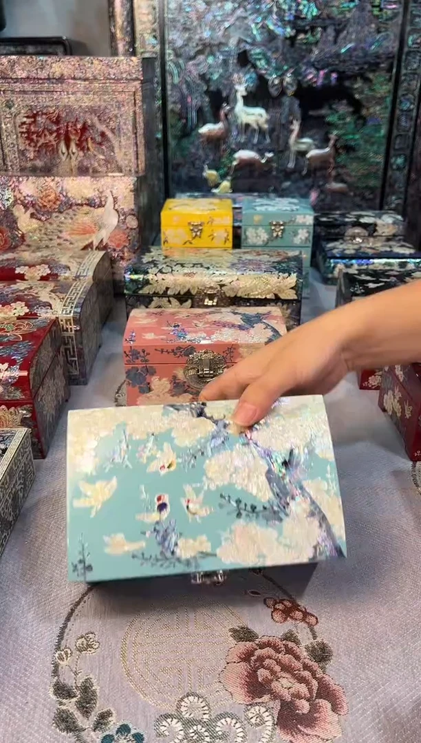 按扣绒布底·弘贝雅螺钿漆器文化馆