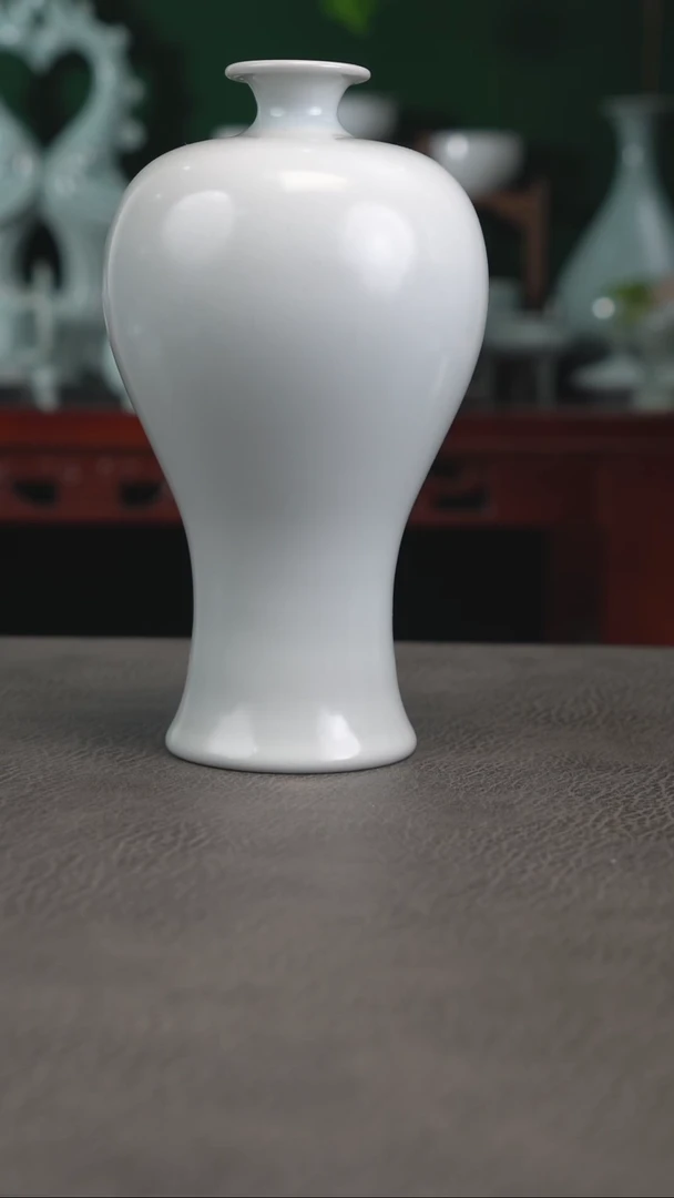 月白精品梅瓶--y