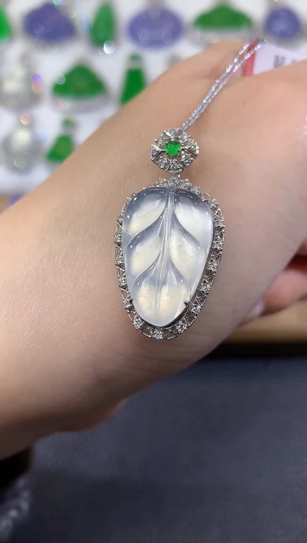 吊坠(不含链)18K金镶嵌翡翠A53