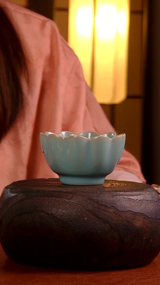 瓷片带款 莲花杯  064