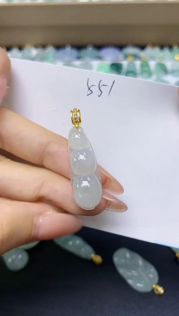 颈饰未镶嵌翡翠天然缅甸A货翡翠百元以上9元证书费自理