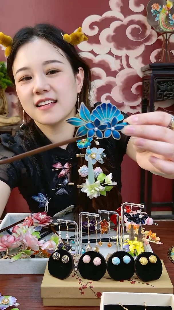 刺绣纯手工非遗绒花