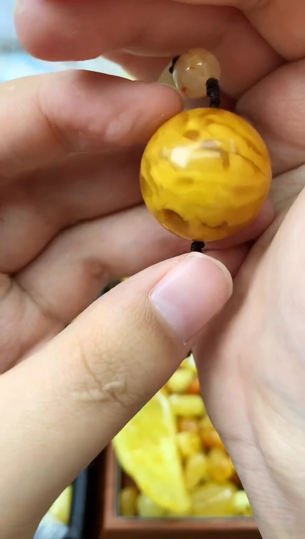 未镶嵌琥珀珠宝奇石217