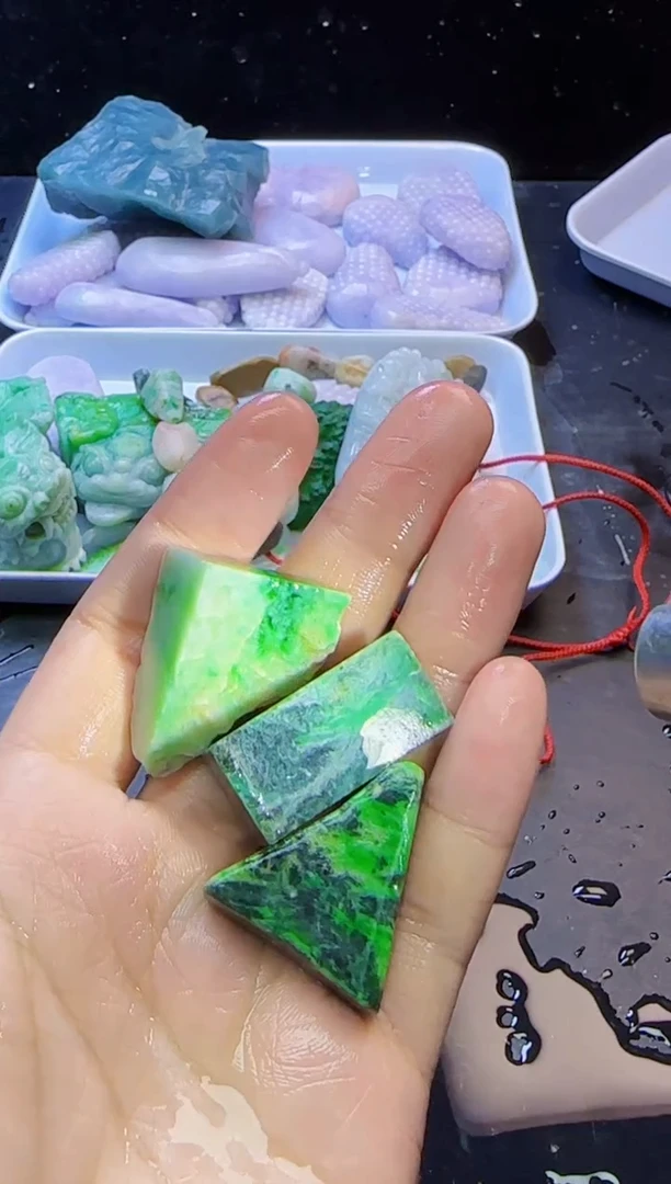 颈饰未镶嵌翡翠007