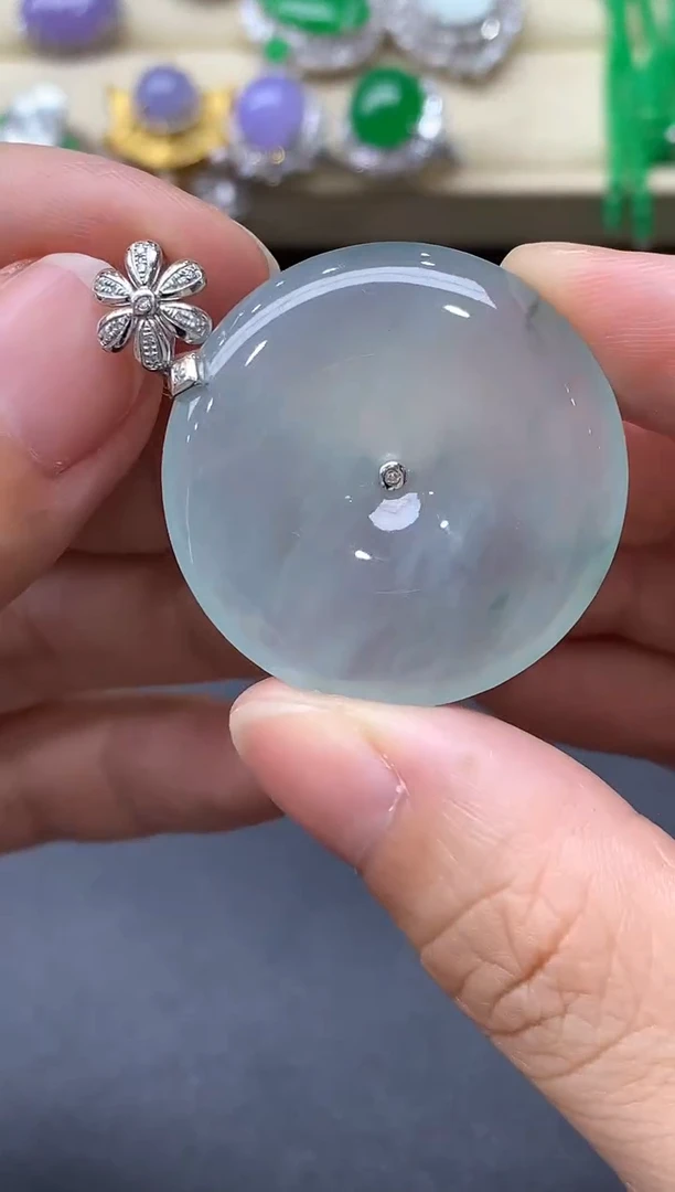 翡翠18K金镶嵌颈饰644-中国好珍宝