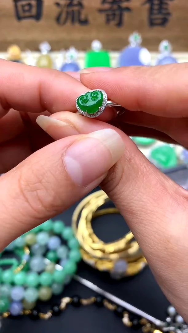 【闪购商品】翡翠戒指18K金镶嵌174-中国好珍宝