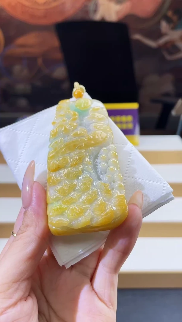 编织品翡翠雕刻饰品