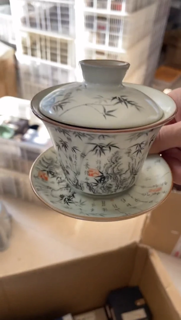 杯无运费险有瑕疵的摄影的产品有使用过的痕迹有点脏介意勿拍