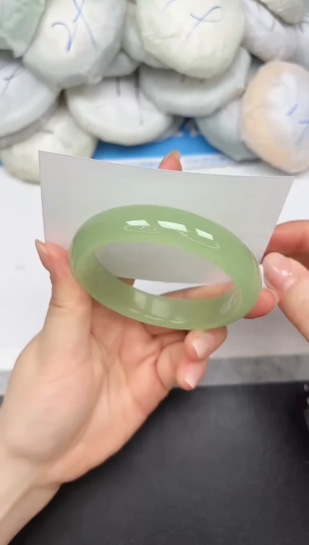 未镶嵌手镯石英质玉A177/60.1