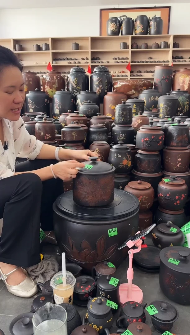 瑕疵茶叶罐 鼓盖小五饼牡丹花 851