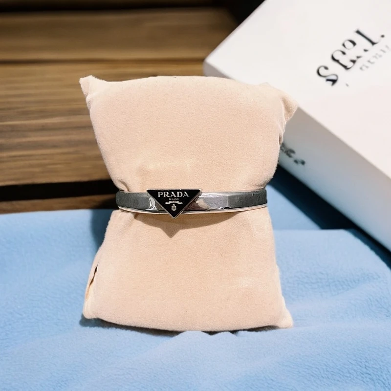 95新 Prada/普拉达 手镯 1141 4189