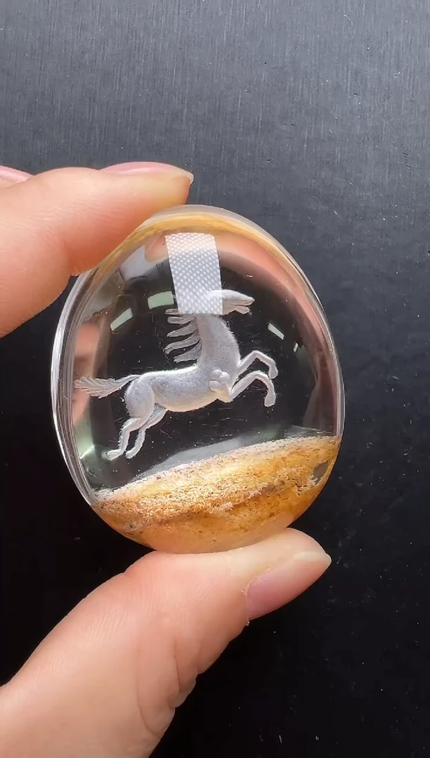 颈饰未镶嵌水晶沐**籽幽灵生肖内雕吊坠（无孔） JP55413