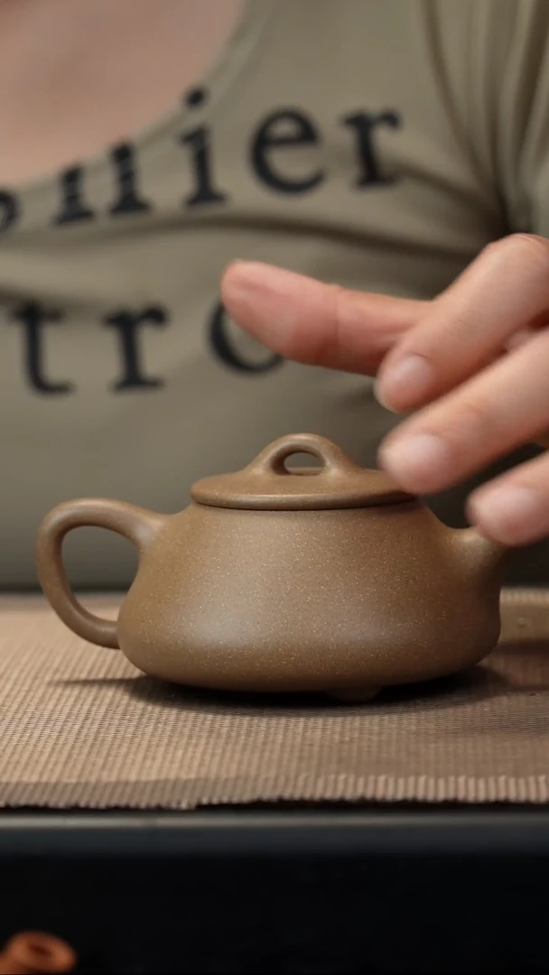 茶壶紫砂青灰段平盖瓢150c