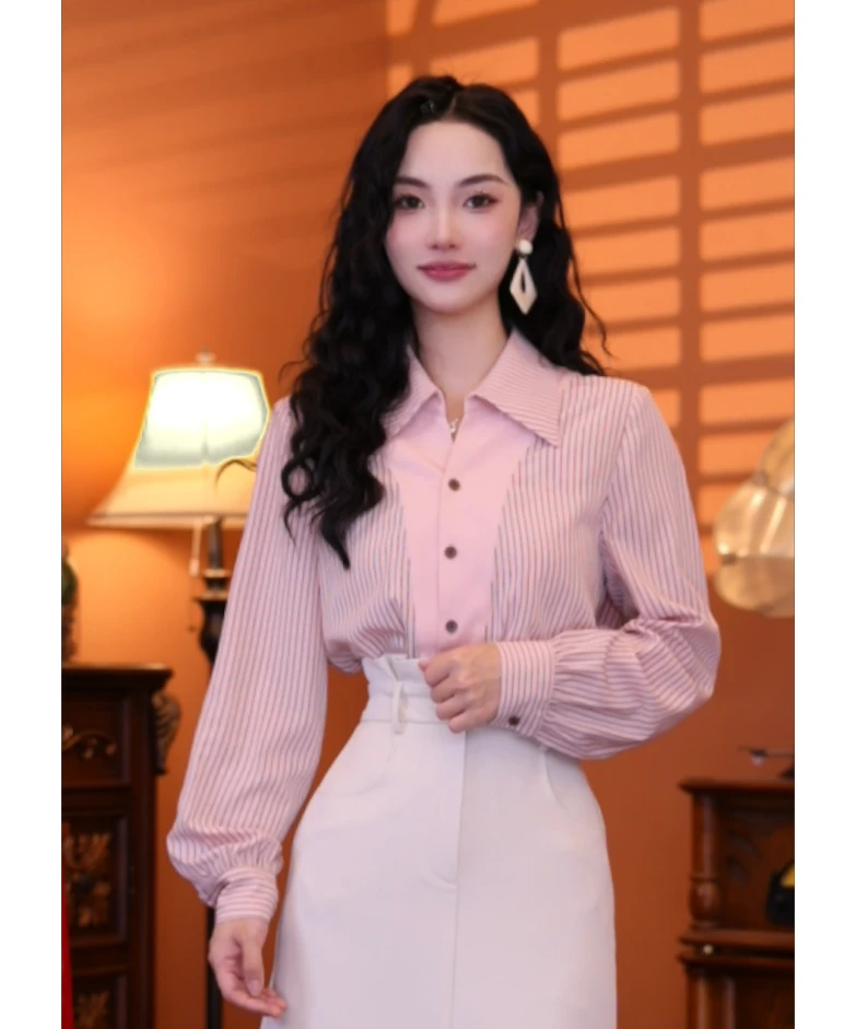 西西【砰然心动】港味复古气质薄款显瘦设计上衣01540