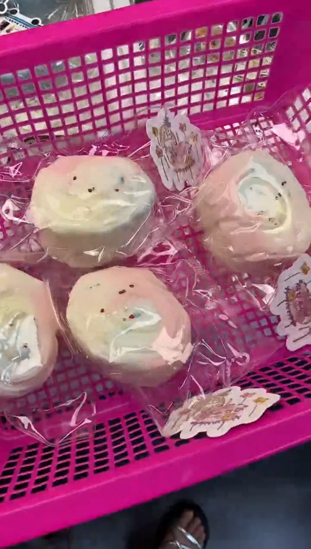 硅胶炫彩花卷默认有侠