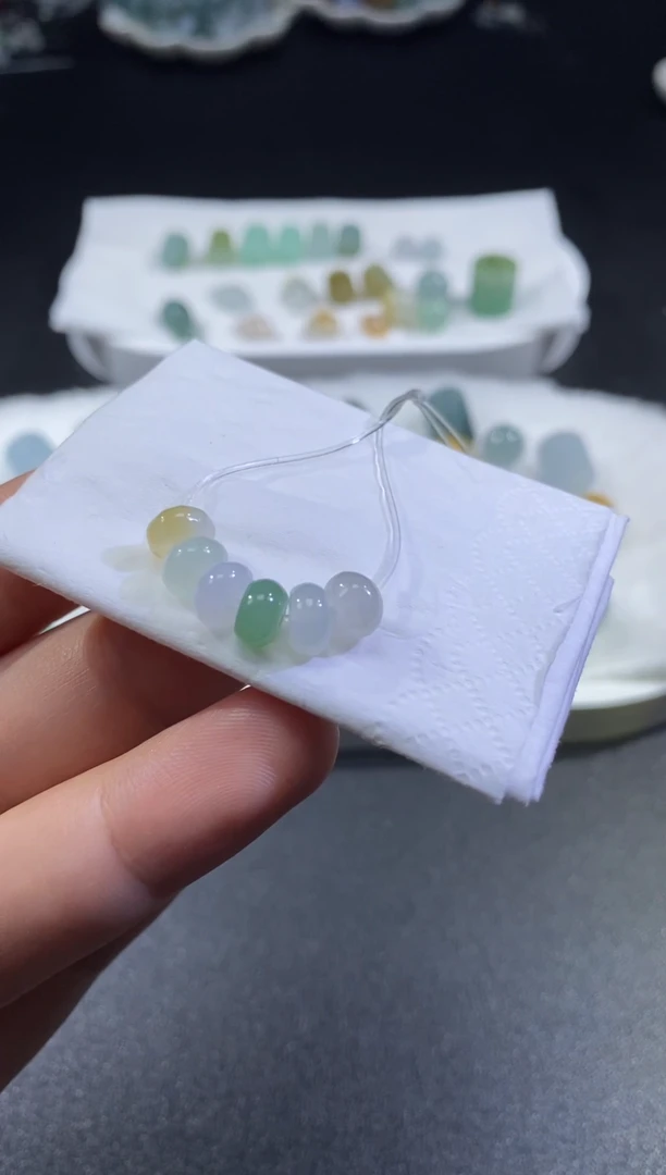 【闪购商品】翡翠颈饰未镶嵌翡翠净货