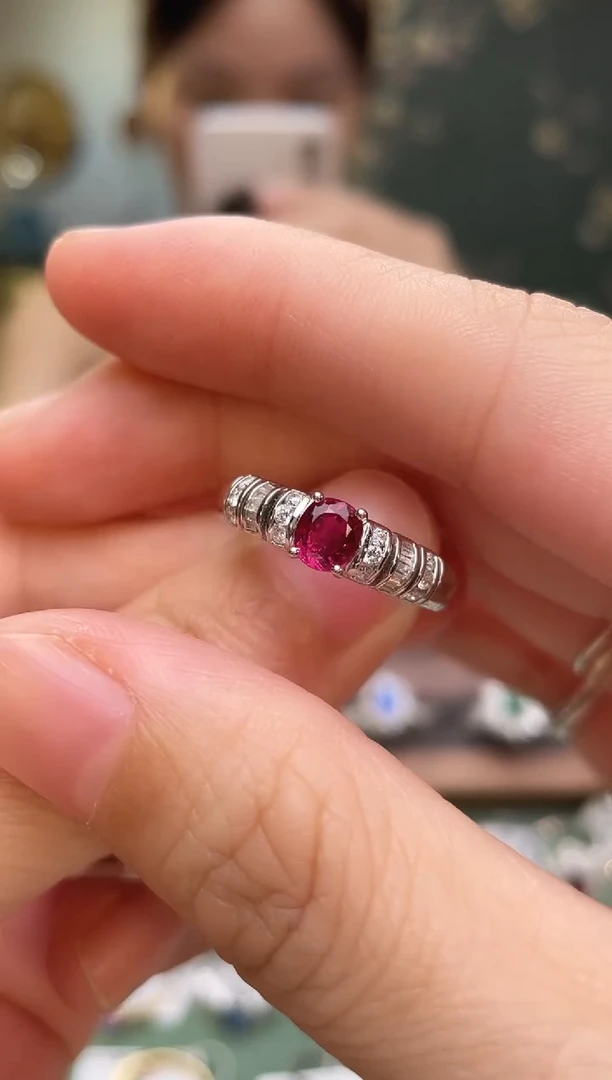 银S925镶嵌戒指红宝石鸽血红主石：0.71ct