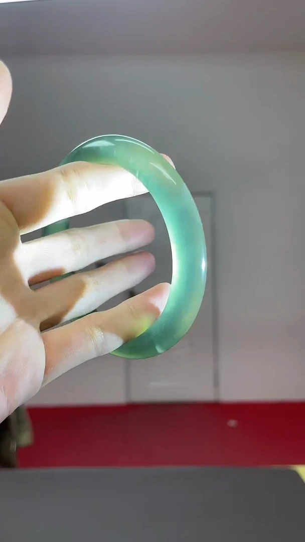 【闪购商品】岫玉手镯未镶嵌手镯联系客服备注圈口