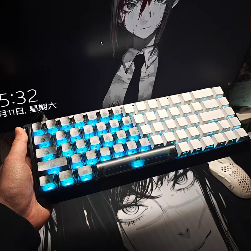 雾透PC侧刻双拼白侧pbt键帽高透光侧透键帽适配机械键帽推荐