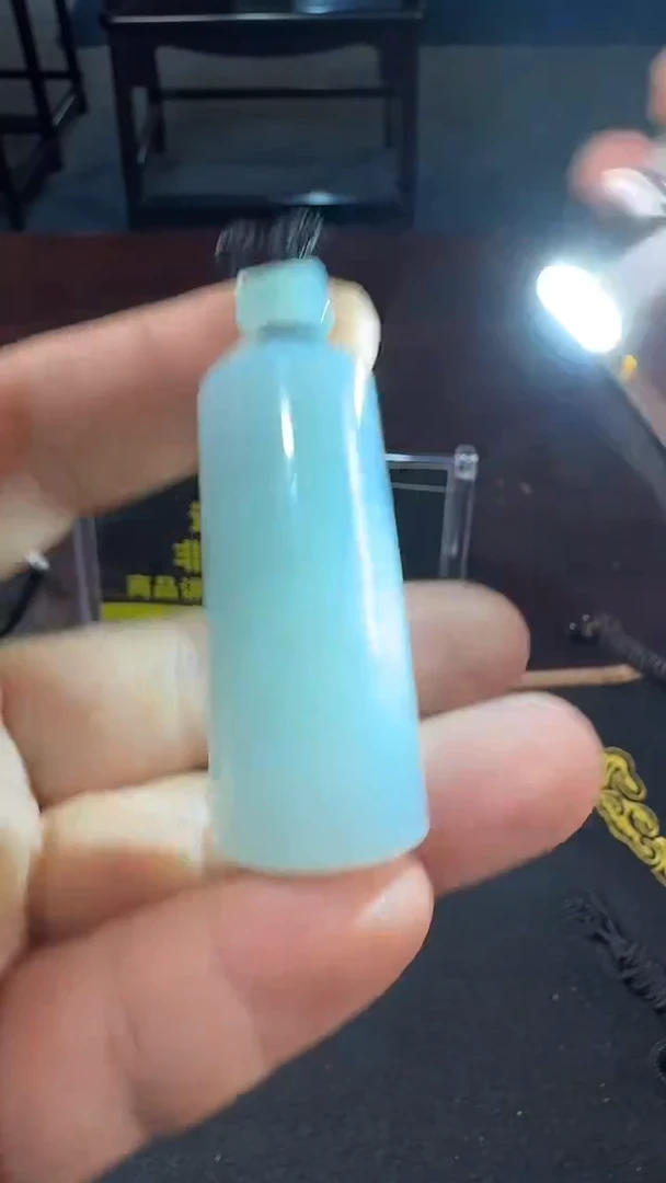 翡翠挂件未镶嵌翡翠A000059