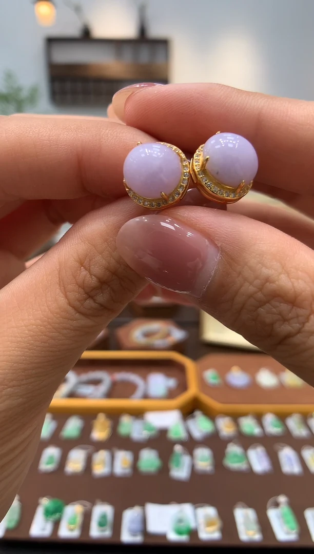 颈饰银S925镶嵌翡翠耳钉