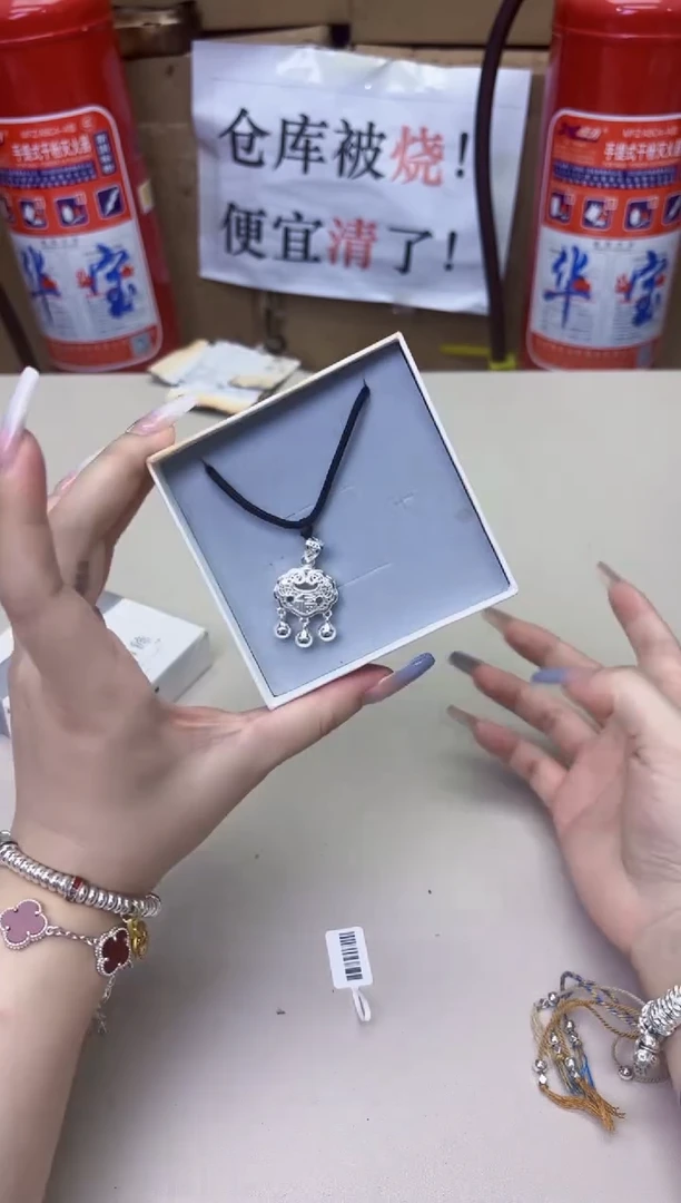 金属银色饰品YS11111111110286