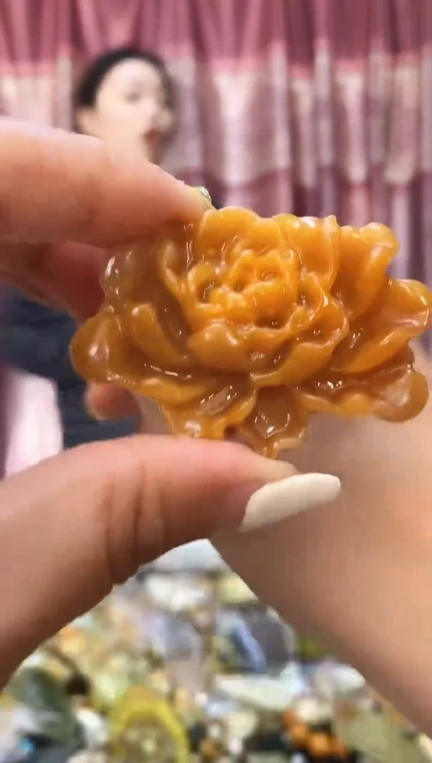 未镶嵌岫玉吊坠
