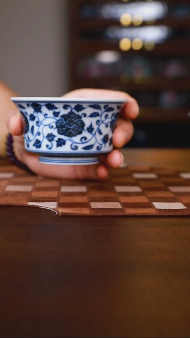 和然珍味柴窑四季马蹄杯